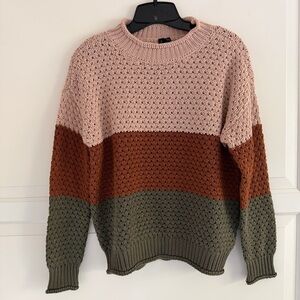 New! Knotsisters pink, rust color crew neck sweater 41112